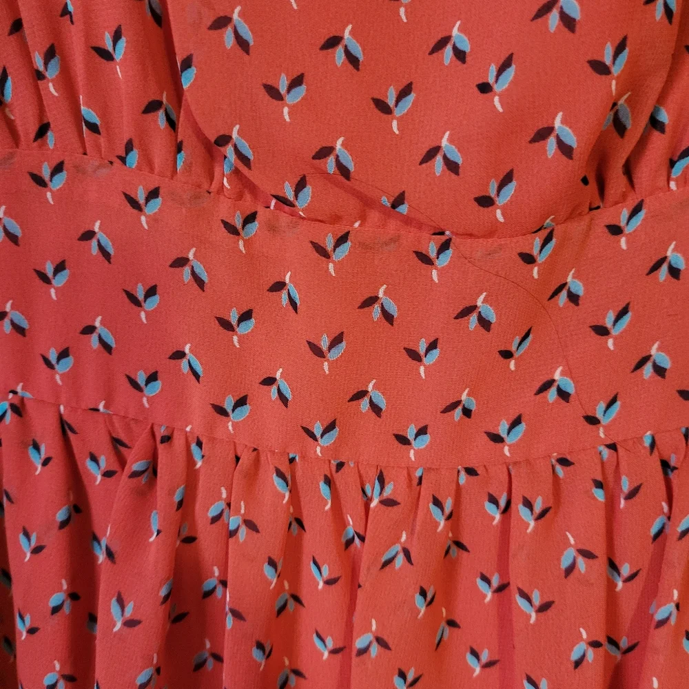 Dress - Picture 3 of 3